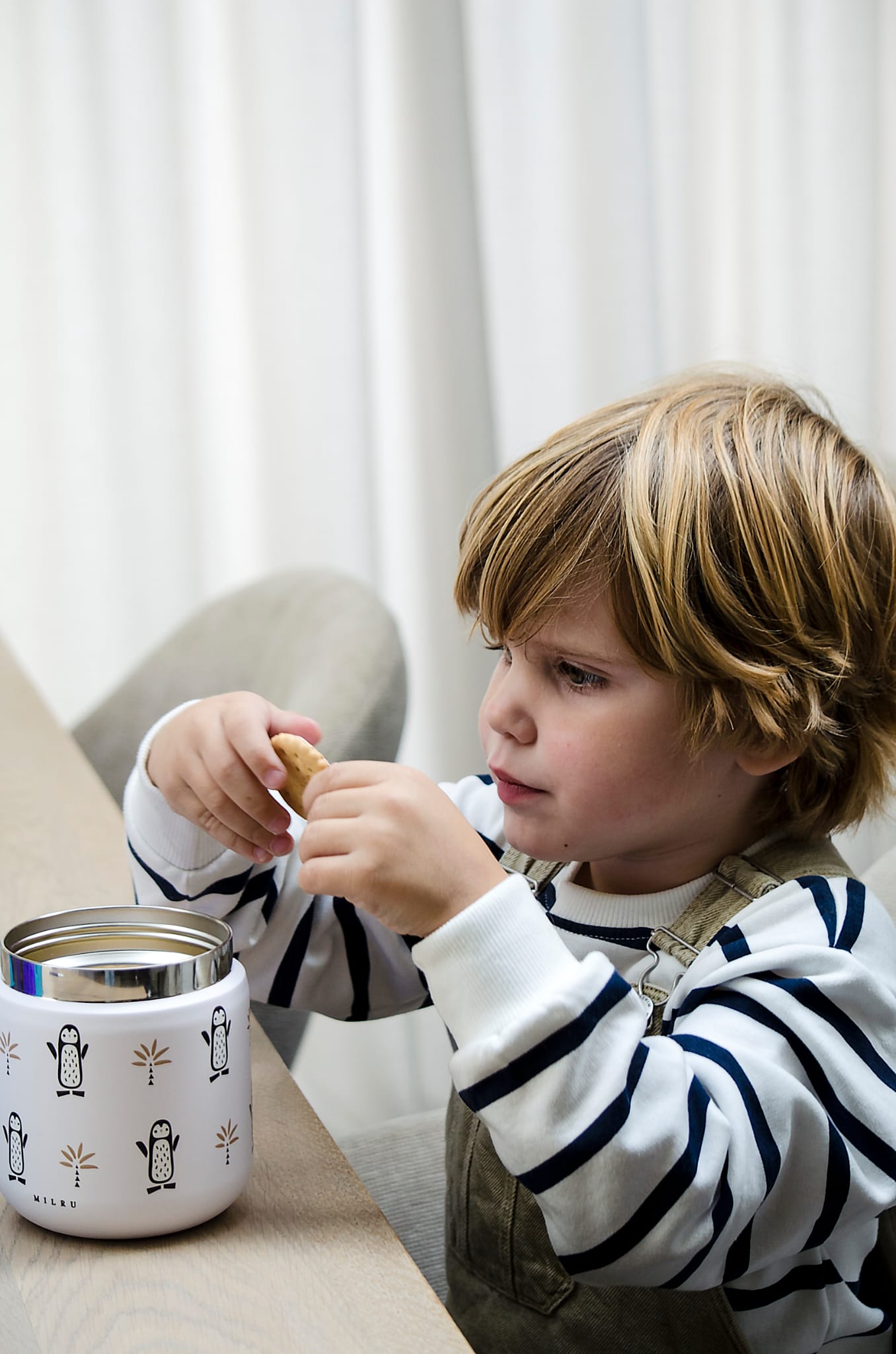 Milru Animal Friends Food Jar – Playful Penguin